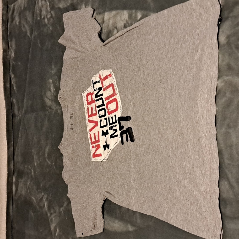 Unfer Armour shirt